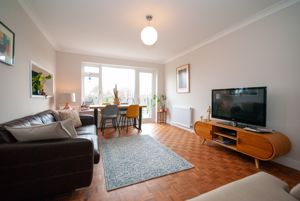 Lounge- click for photo gallery
